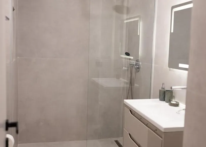 Nuebazaar Apartment Tirana